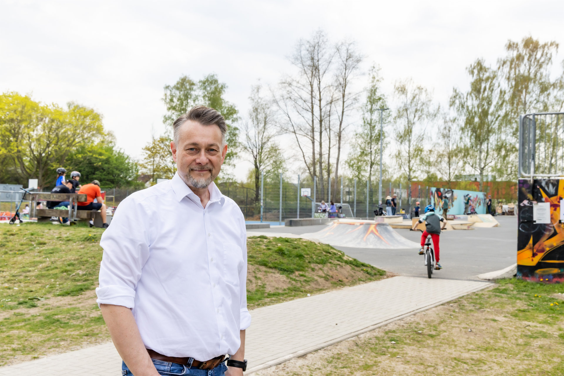 Portrait von Ivica Lukanic am Skateplatz