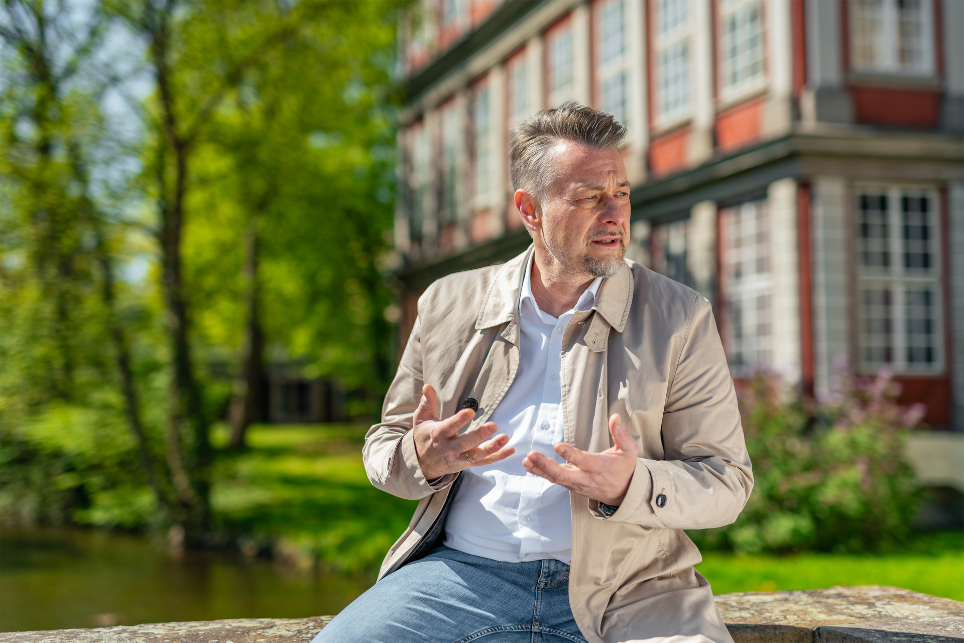 Portrait von Ivica Lukanic an der Oker